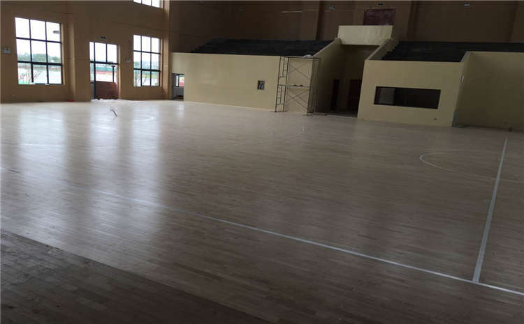單層龍骨結(jié)構(gòu)體育館木地板造價