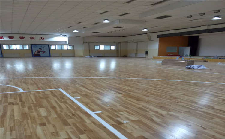 松木運動木地板怎么維護