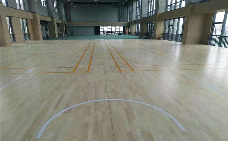 武漢硬木企口運(yùn)動木地板施工方案