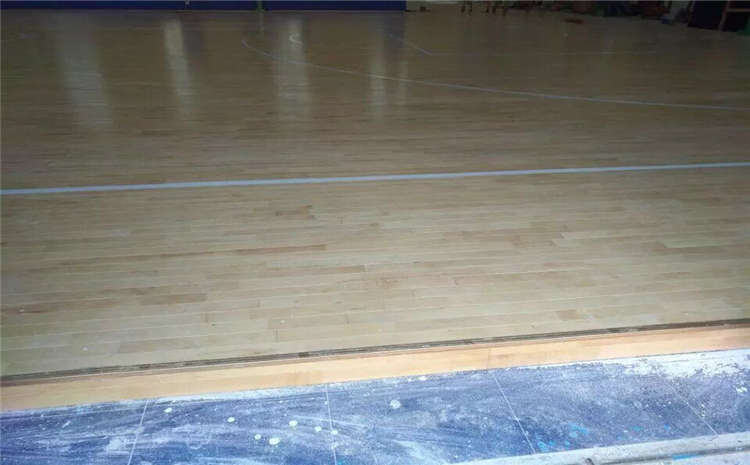 運動木地板毛地板如何鋪裝？