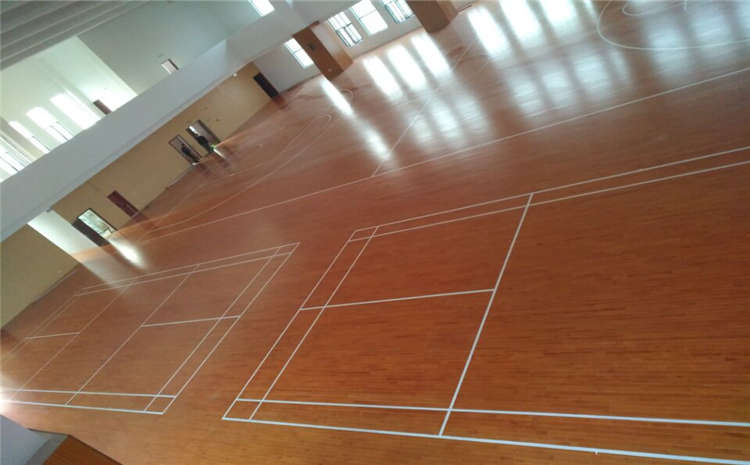 運動木地板為什么要選品牌？